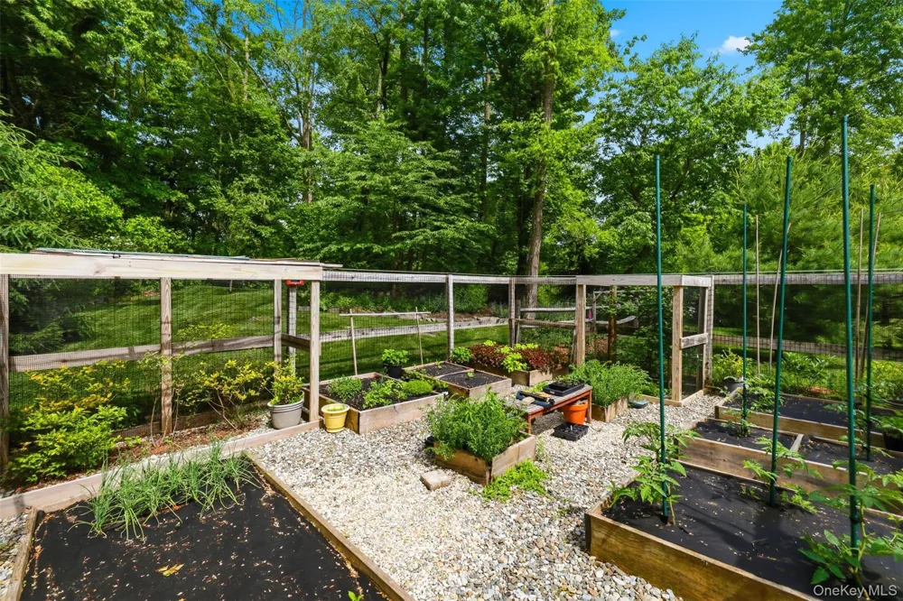 44 Woodlands Trail Clinton Corners, NY 12514