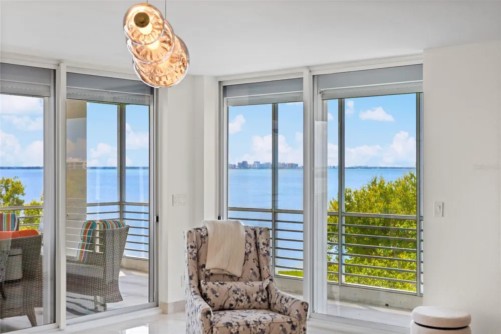 2450 HARBOURSIDE DRIVE #244 Longboat Key, FL 34228