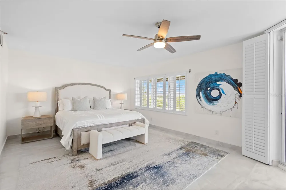 2450 HARBOURSIDE DRIVE #244 Longboat Key, FL 34228