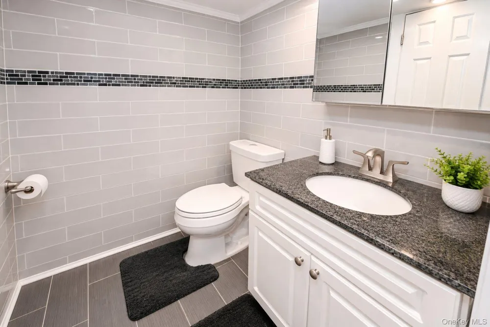 13337 118th Street South Ozone Park, NY 11420