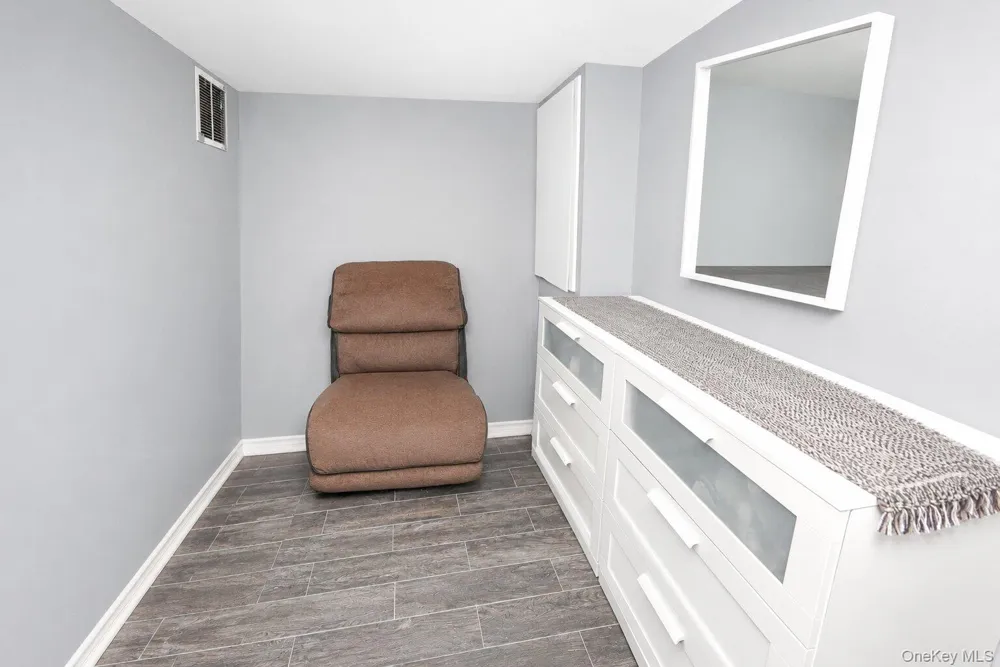 13337 118th Street South Ozone Park, NY 11420