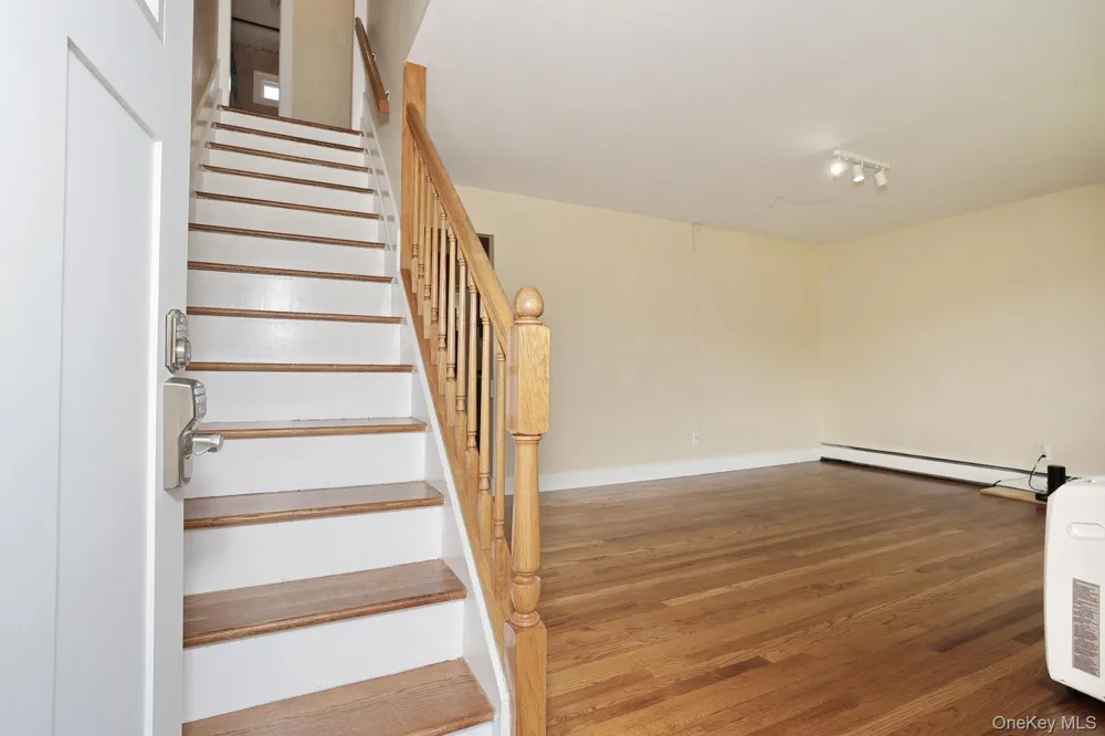 1 Havervale Lane Garnerville, NY 10923
