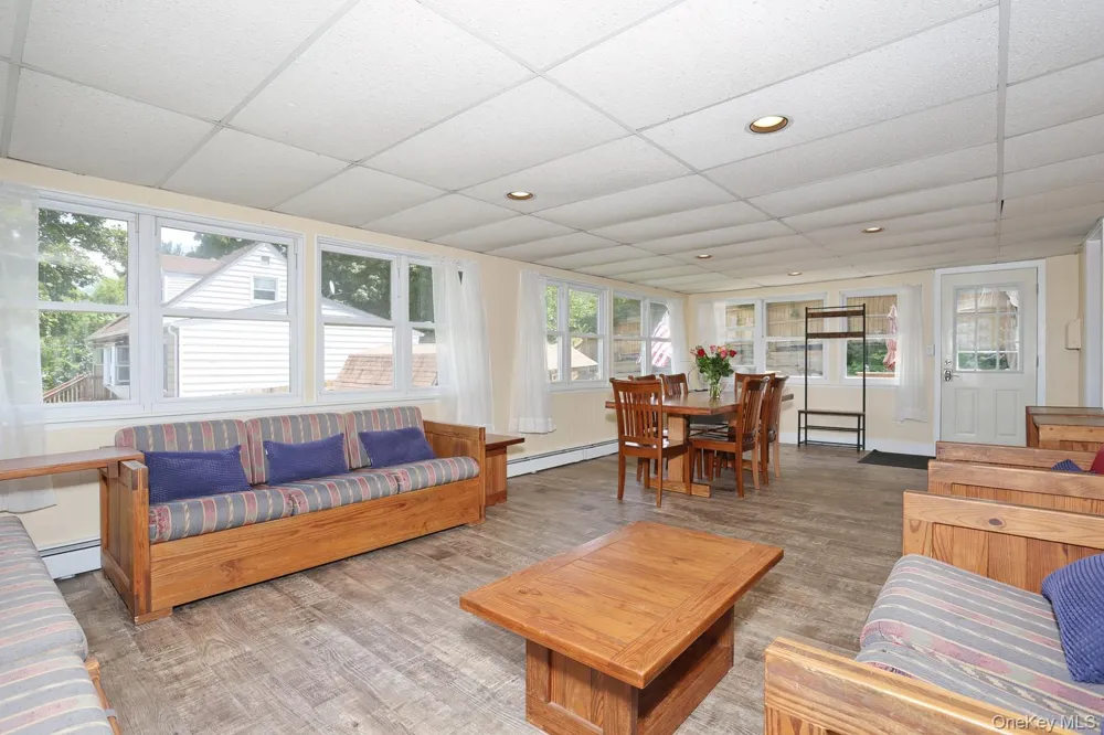 1 Havervale Lane Garnerville, NY 10923