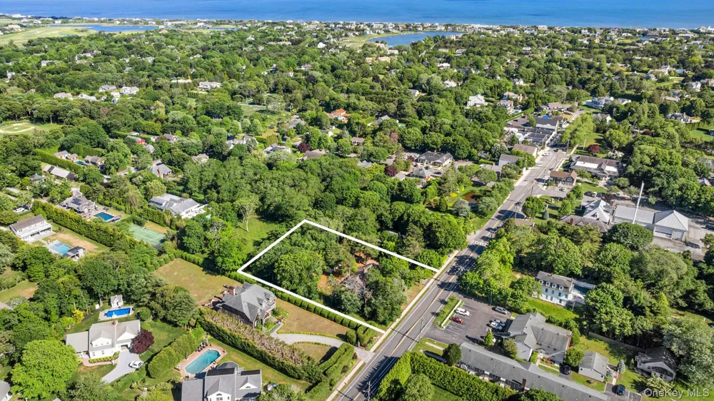 108 Jessup Avenue Quogue, NY 11959