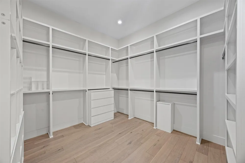 3102 Brinwood Avenue Austin, TX 78704