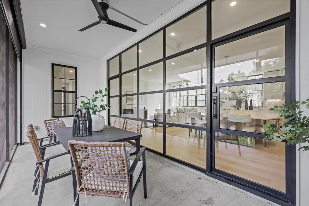 3102 Brinwood Avenue Austin, TX 78704