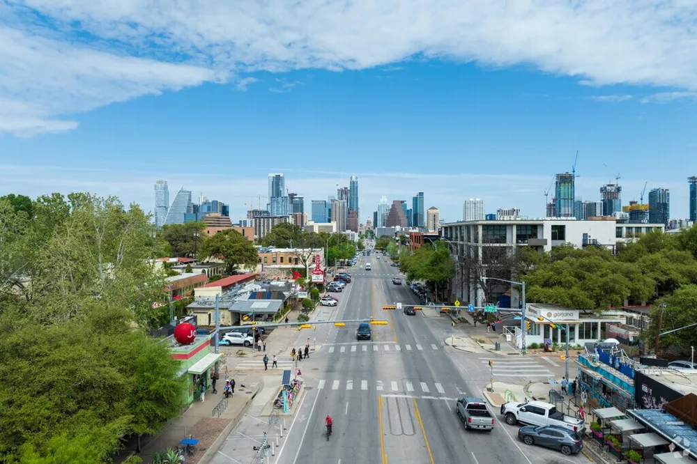3102 Brinwood Avenue Austin, TX 78704