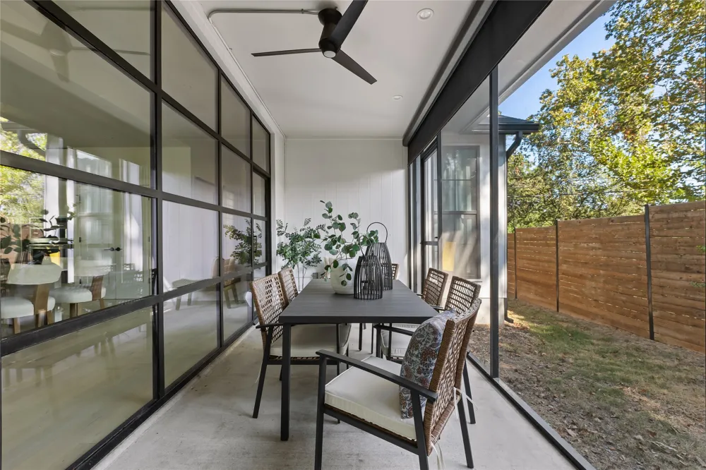 3102 Brinwood Avenue Austin, TX 78704