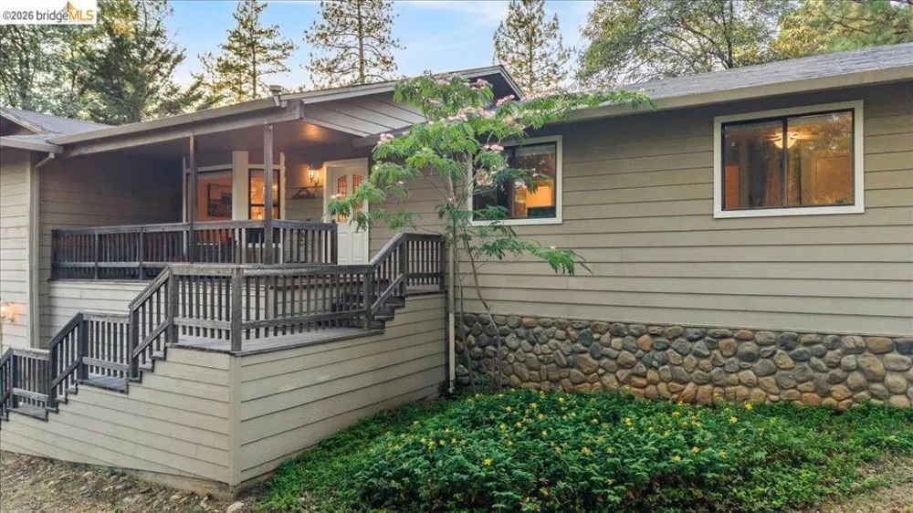 21787 Crystal Lake Dr Sonora, CA 95370