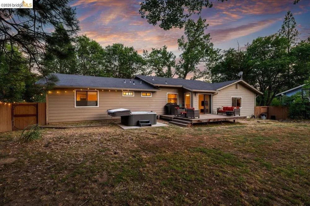 21787 Crystal Lake Dr Sonora, CA 95370