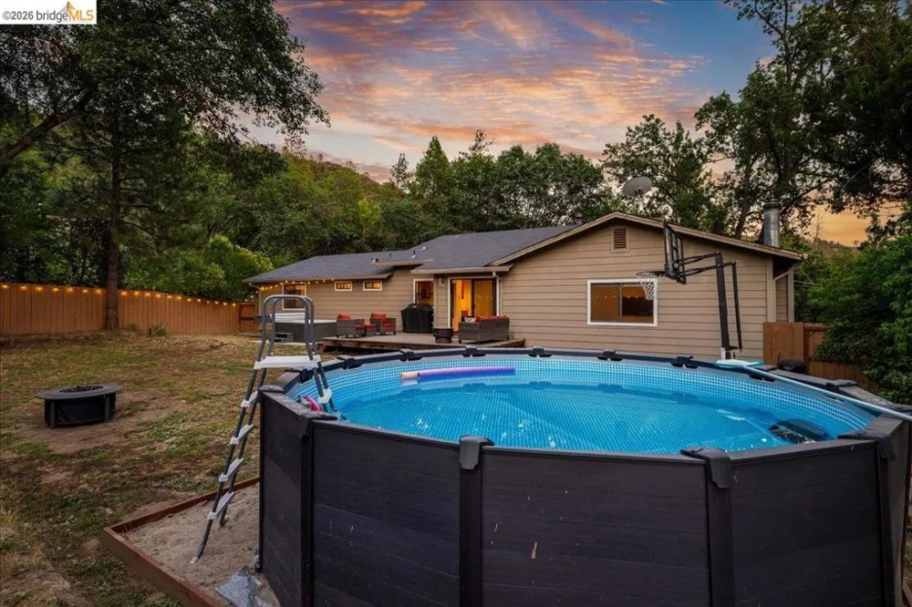 21787 Crystal Lake Dr Sonora, CA 95370
