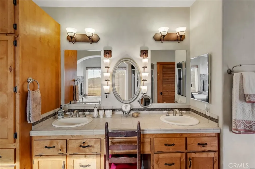 8334 Sky Line Pinon Hills, CA 92372
