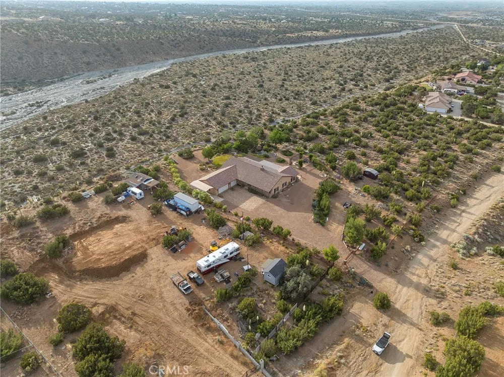 8334 Sky Line Pinon Hills, CA 92372