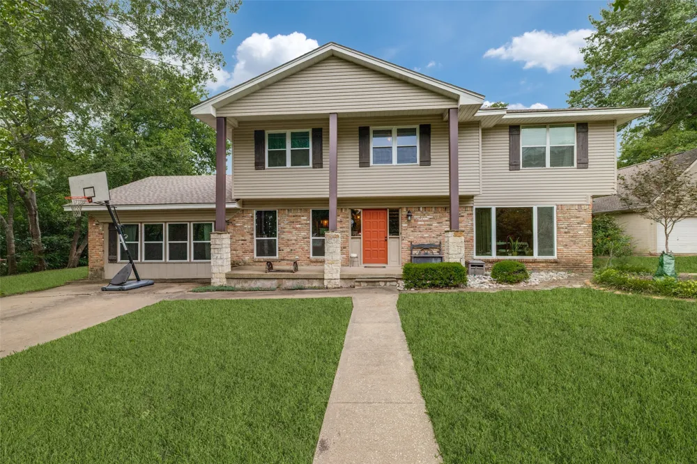 1020 Young Trail Fairview, TX 75069