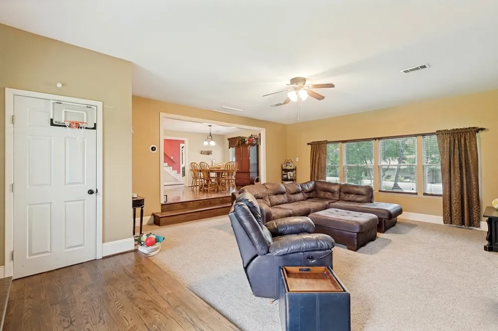 1020 Young Trail Fairview, TX 75069