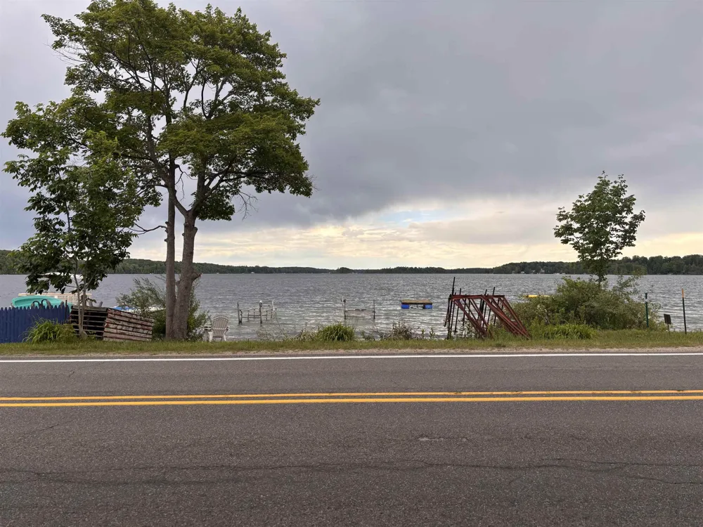 9738 Long Lake Road Long Lake Township, MI 49685