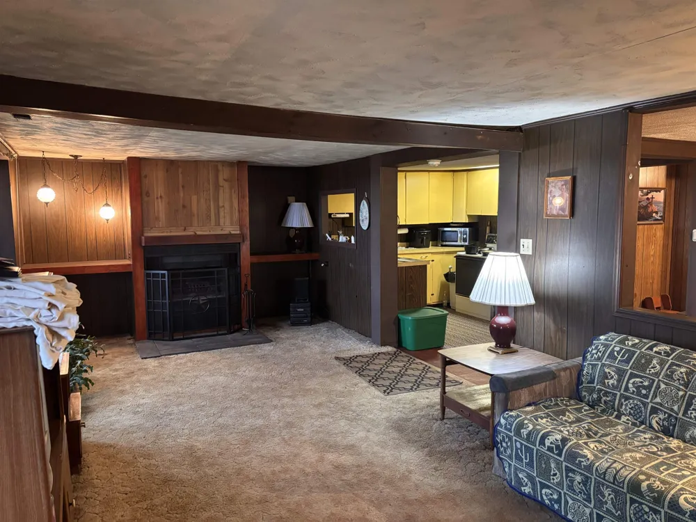 9738 Long Lake Road Long Lake Township, MI 49685