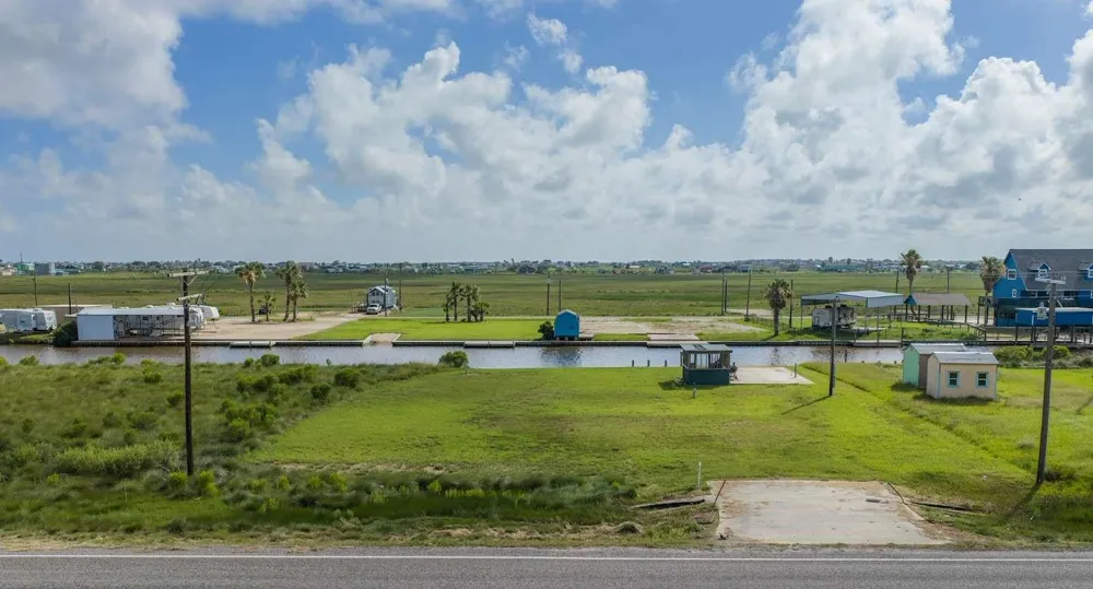 26050 Fm 457 Sargent, TX 77414