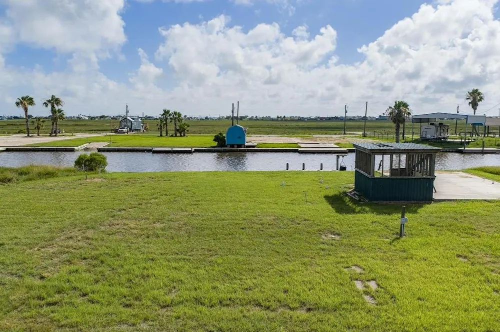 26050 Fm 457 Sargent, TX 77414