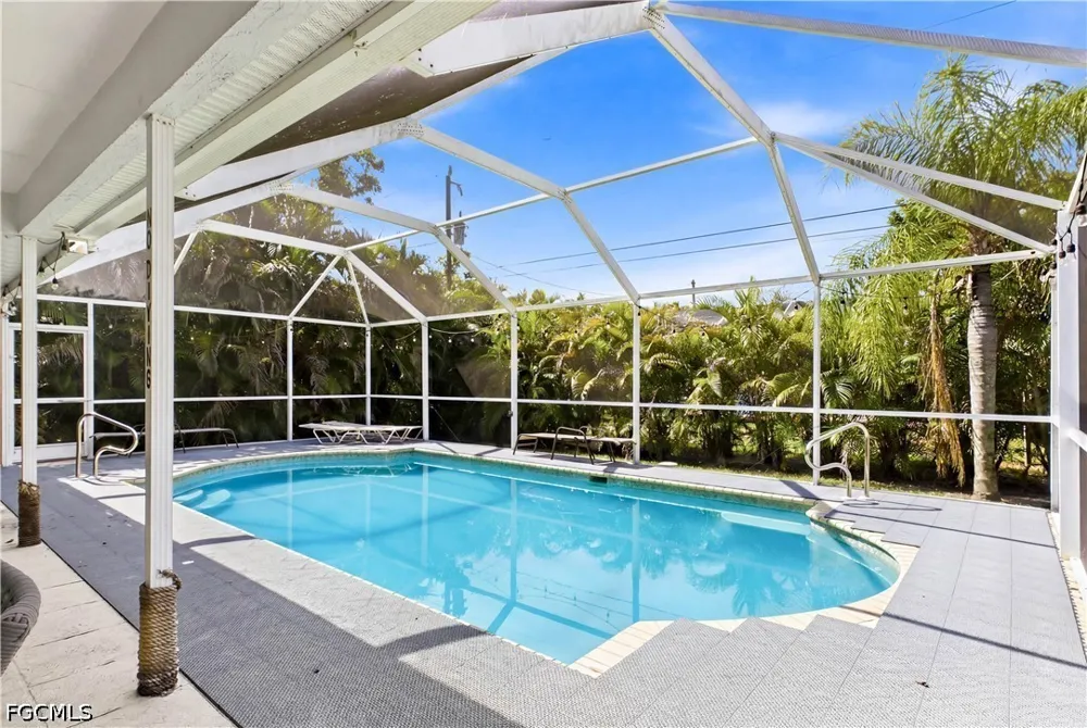 SE 18th Street Cape Coral, FL 33990