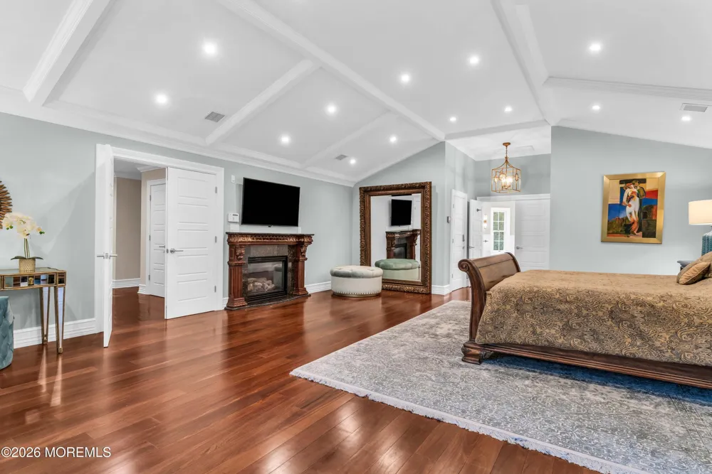 45 Centerville Road Holmdel, NJ 07733