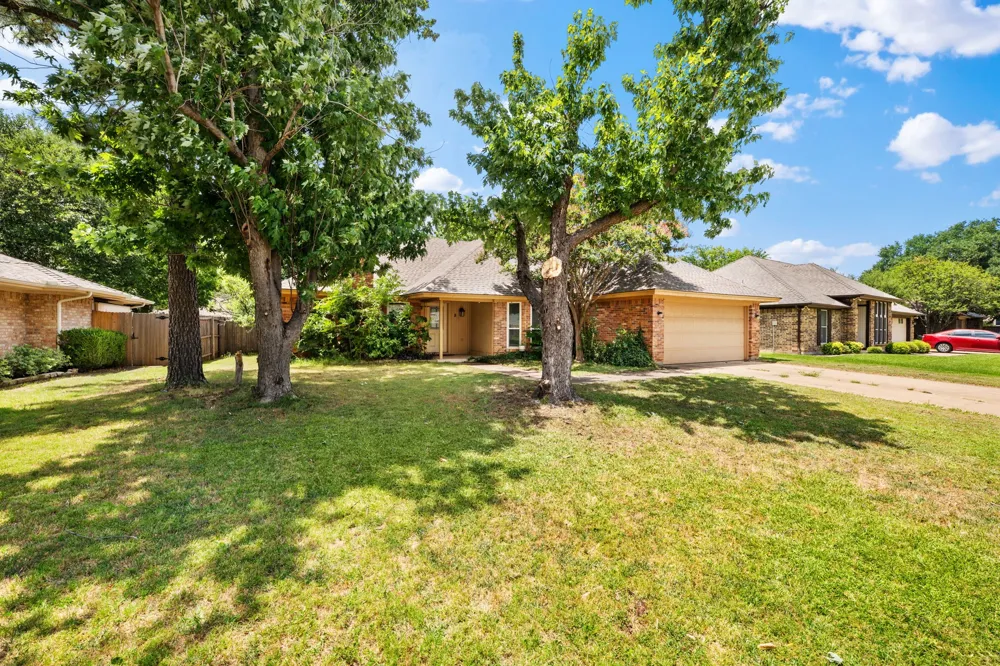 8 Cimarron Drive Trophy Club, TX 76262