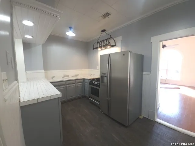 1138 W Magnolia Ave San Antonio, TX 78201