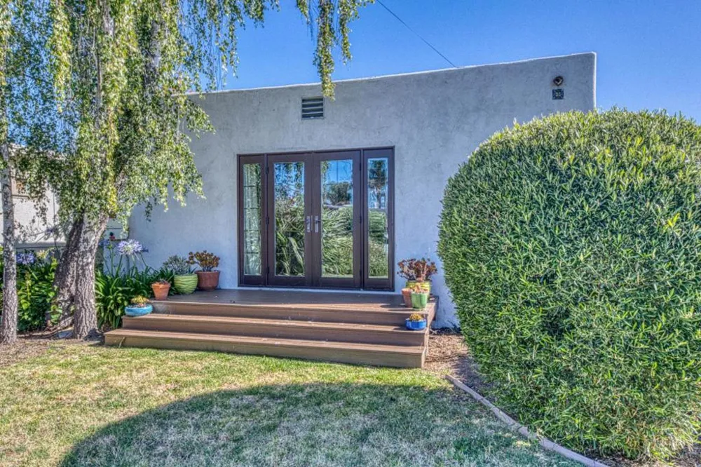 137 Maple Street Salinas, CA 93901