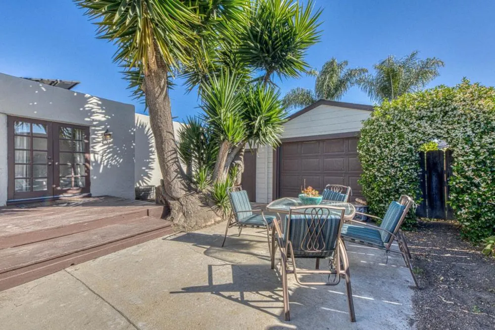137 Maple Street Salinas, CA 93901