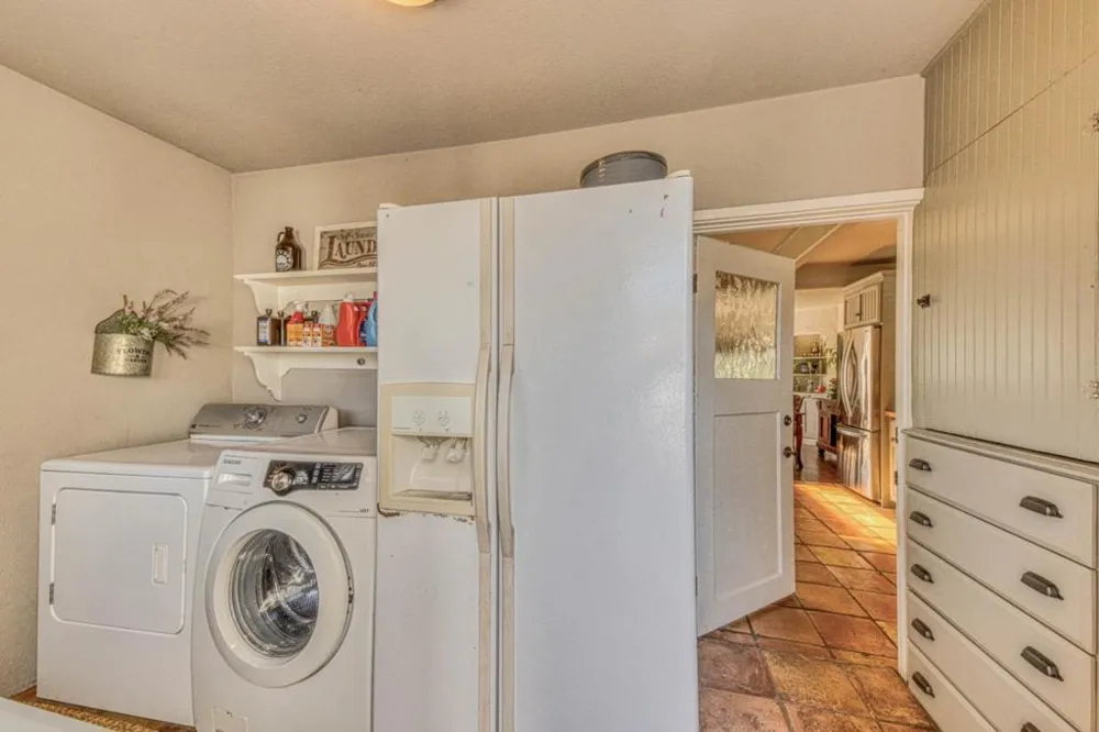 137 Maple Street Salinas, CA 93901