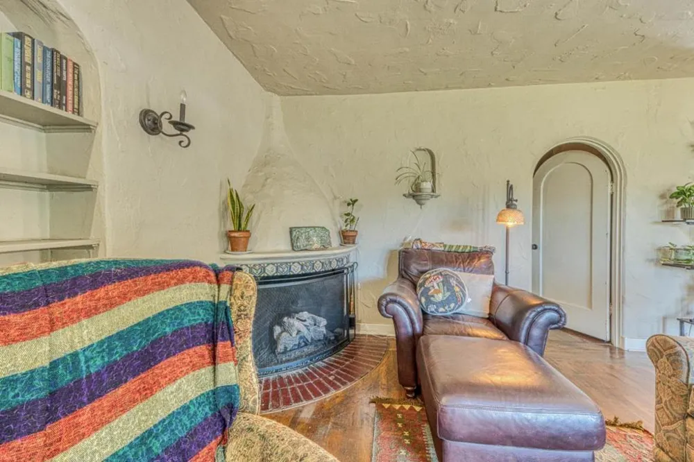 137 Maple Street Salinas, CA 93901