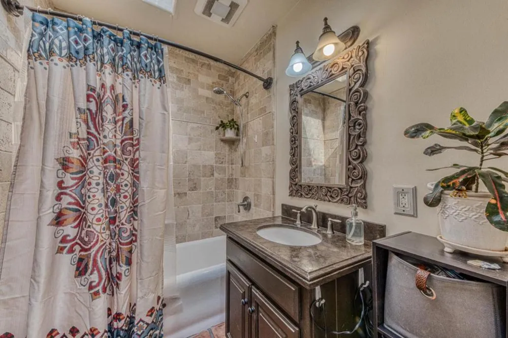 137 Maple Street Salinas, CA 93901