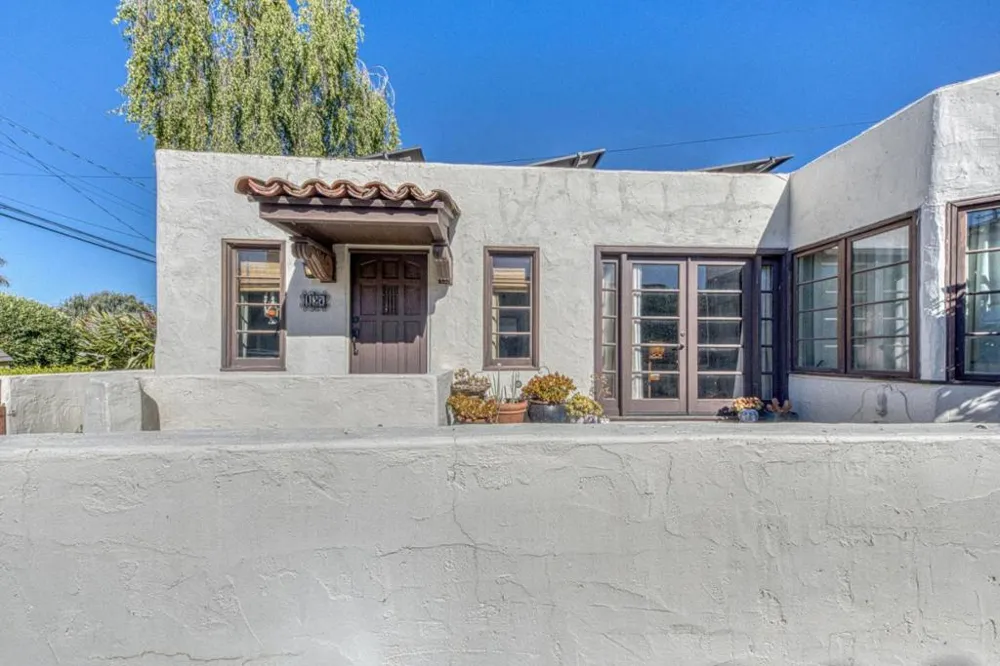 137 Maple Street Salinas, CA 93901