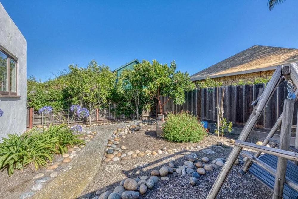 137 Maple Street Salinas, CA 93901