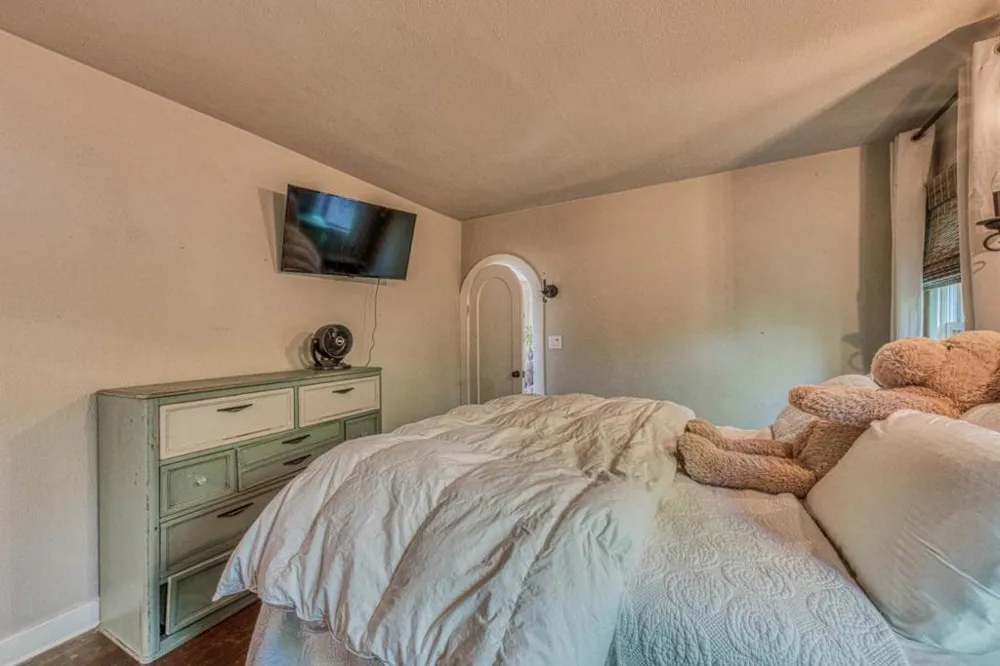 137 Maple Street Salinas, CA 93901
