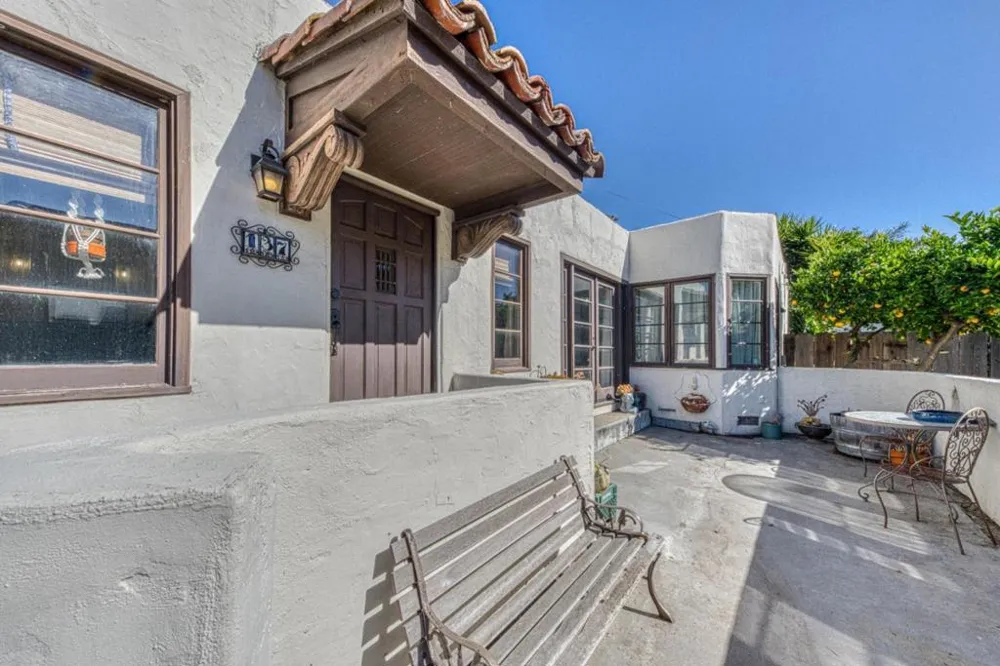 137 Maple Street Salinas, CA 93901
