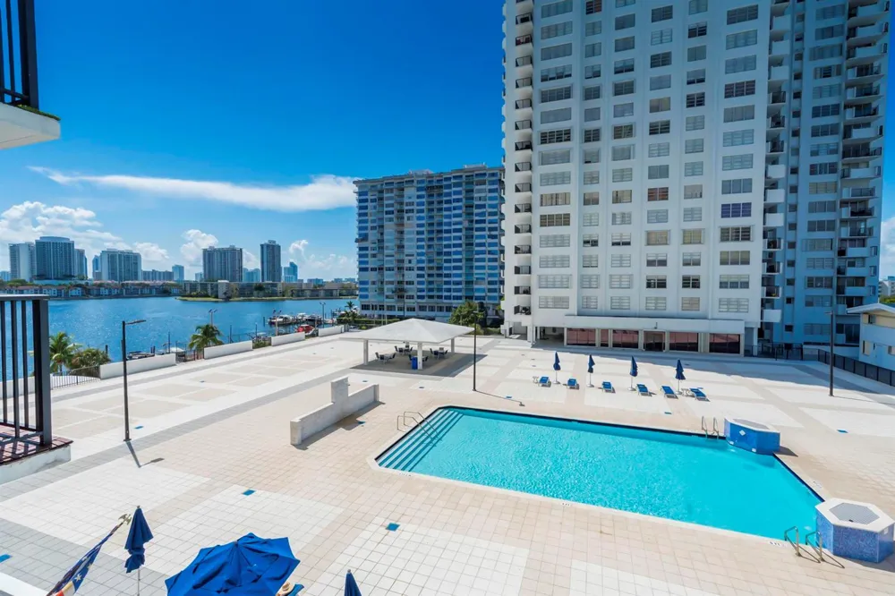 2780 NE 183rd Street #504 Aventura, FL 33160