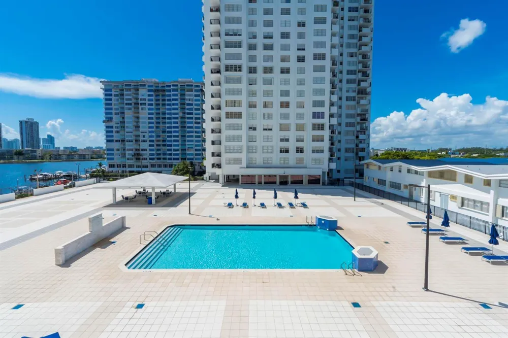 2780 NE 183rd Street #504 Aventura, FL 33160