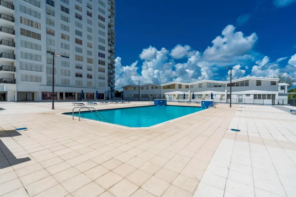 2780 NE 183rd Street #504 Aventura, FL 33160
