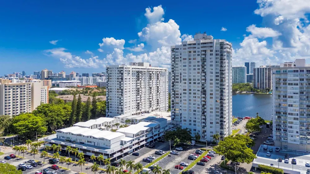 2780 NE 183rd Street #504 Aventura, FL 33160