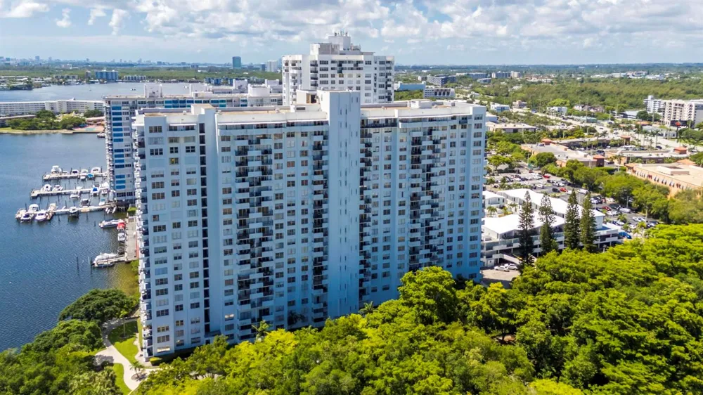 2780 NE 183rd Street #504 Aventura, FL 33160