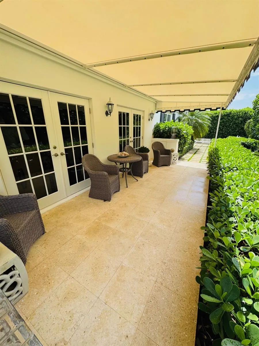 6880 Ocean Boulevard #22 Ocean Ridge, FL 33435