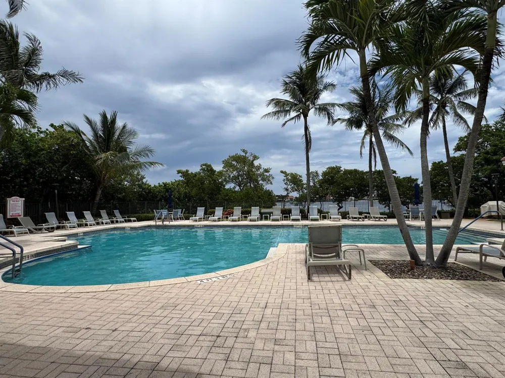 700 Scotia Drive #103 Hypoluxo, FL 33462