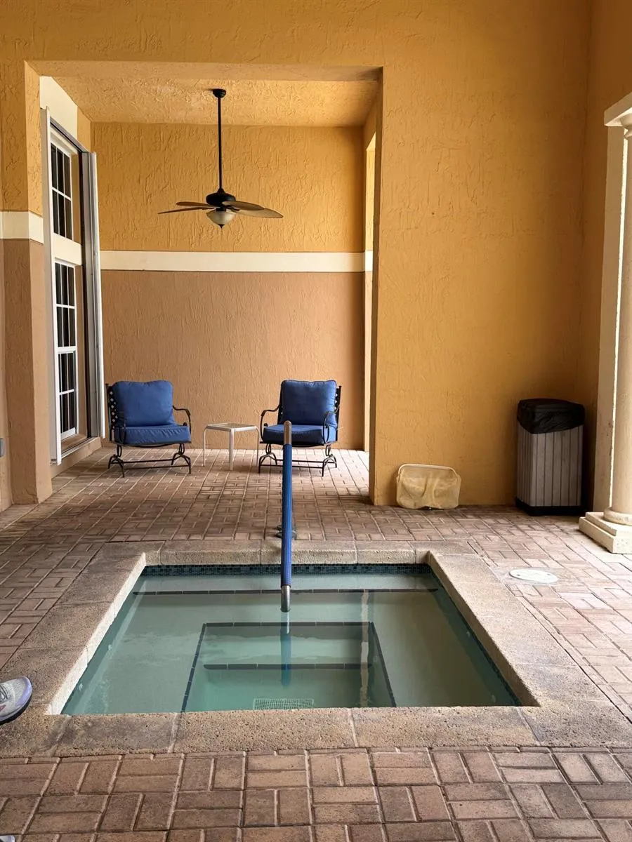 700 Scotia Drive #103 Hypoluxo, FL 33462