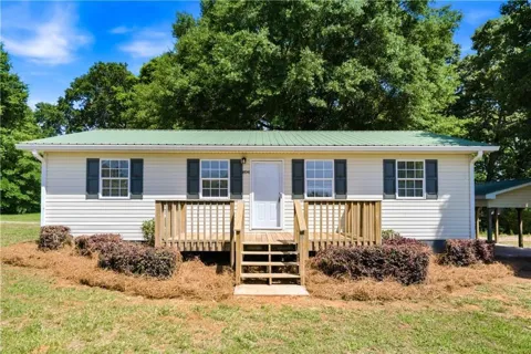 894 Lakeview Drive