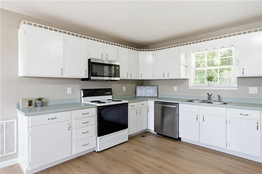 894 Lakeview Drive Nicholson, GA 30565