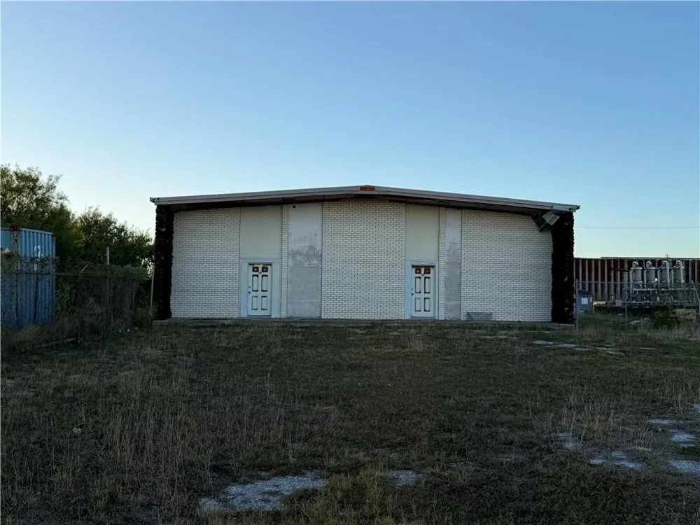 6704 Ranger Avenue Corpus Christi, TX 78415