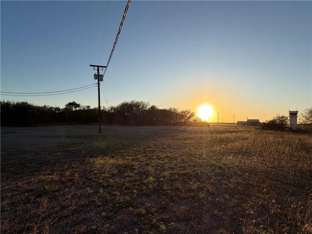6704 Ranger Avenue Corpus Christi, TX 78415
