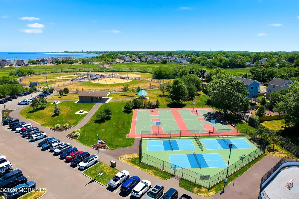 425 Bayview Avenue Union Beach, NJ 07735