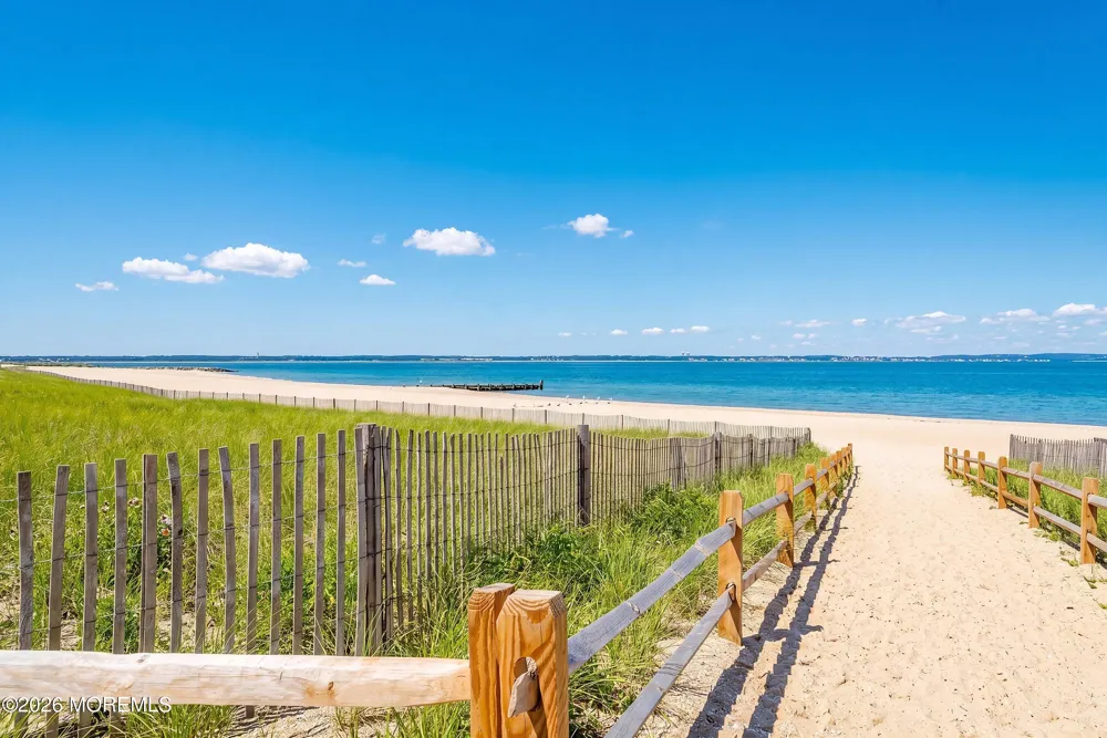 425 Bayview Avenue Union Beach, NJ 07735